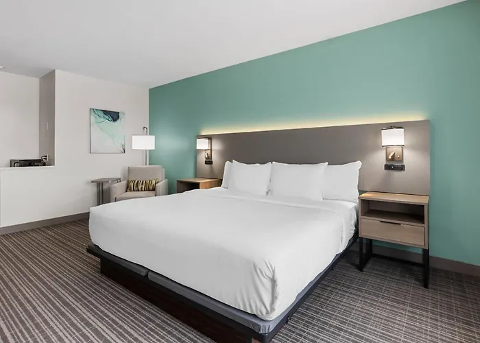 Comfort Inn & Suites Marion I-57