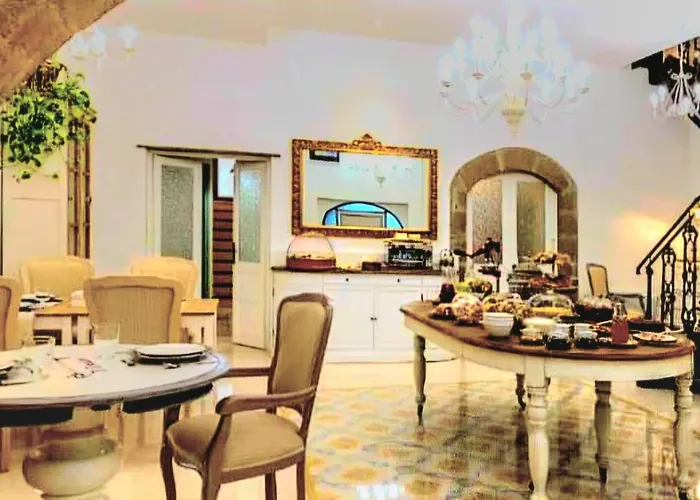 Palazzo Alessandrini Guest House