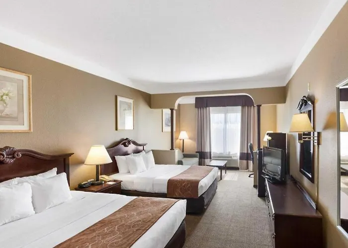 Comfort Suites Plainview