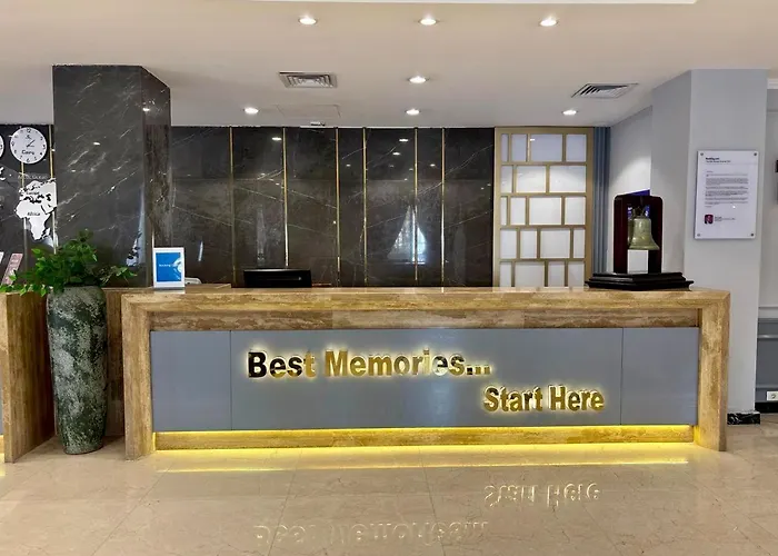 Royal jewel Al-Raml Hotel