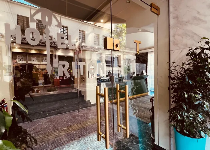 Triton Hotel Piraeus