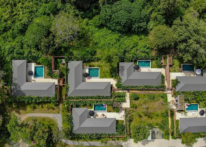 Private villas Alanta Pool
