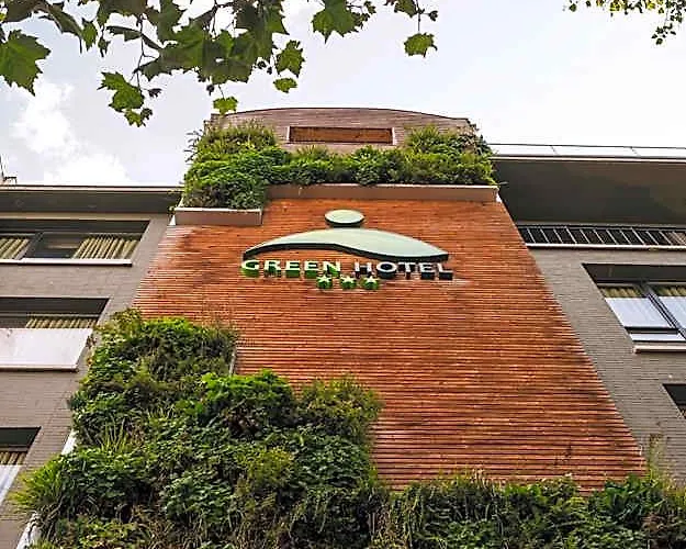 Green Hotel