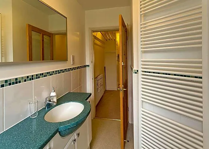 Poplar House Garden Apartment