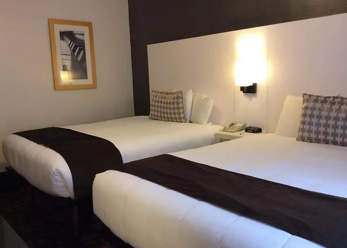 Cheap hotels Adante , A C-Two