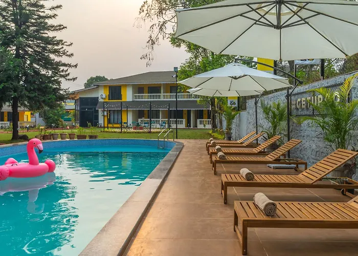 The Hosteller Lonavala, City Centre