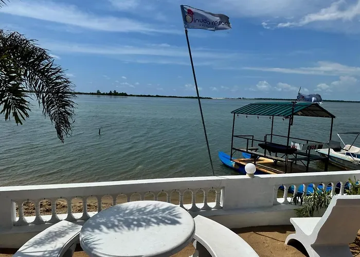Dinuda Kitesurf & Water Sports Lagoon Resort