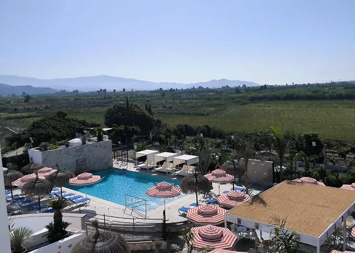 Hotel Avenida Tropical By Bossh! Hotels