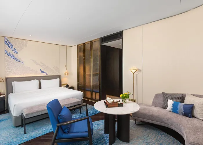 Hualuxe Shanghai Changfeng Park By Ihg