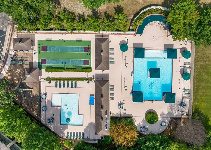 French Quarter Resort By Coolvacay