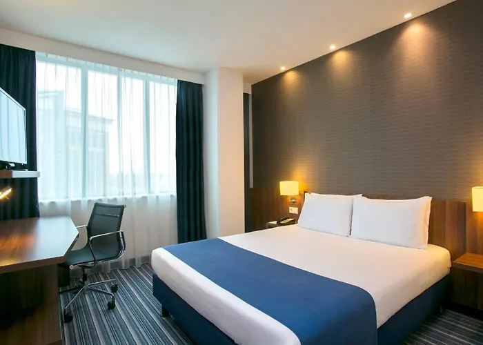 Holiday Inn Express By Ihg