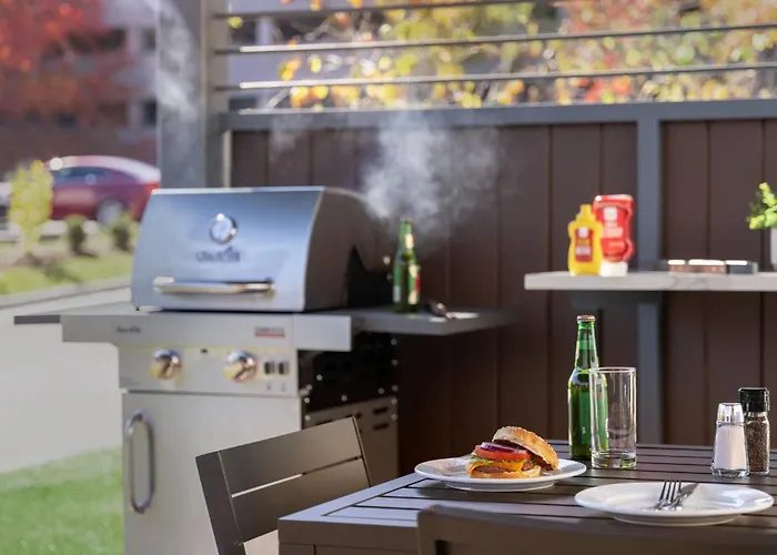 Holiday Inn Express Dixon By Ihg