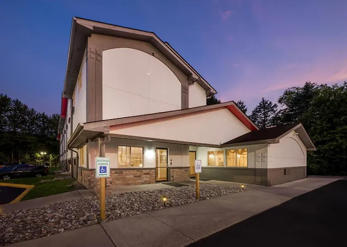 Super 8 By Wyndham East Stroudsburg - Poconos