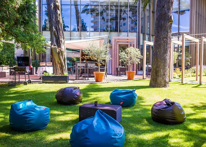 Crowne Plaza By Ihg