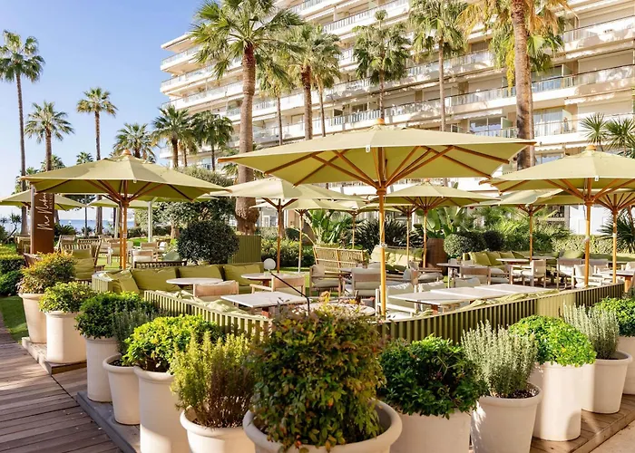 Hotels with a view Mondrian Cannes