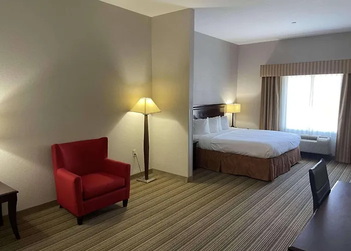 Dog friendly hotels Country Inn & Suites By Radisson, Oklahoma City - Quail Springs, Ok