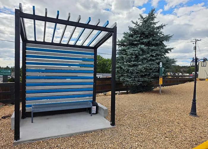 Motels Travelers Inn