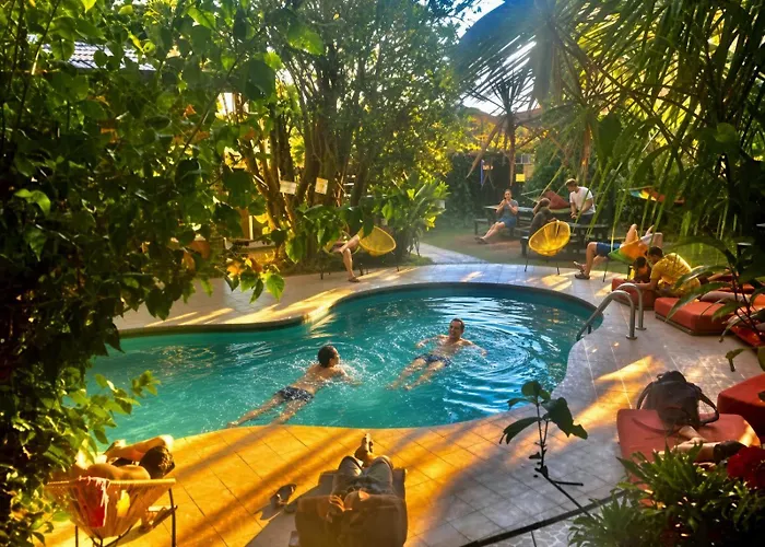 Costa Rica Backpackers