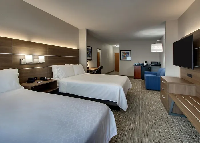 Holiday Inn Express Hotel & Suites Waukegan/Gurnee By Ihg