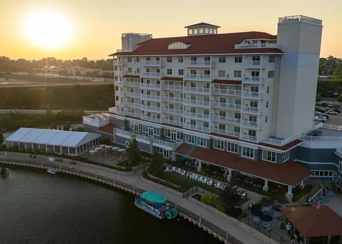 The Inn At Harbor Shores