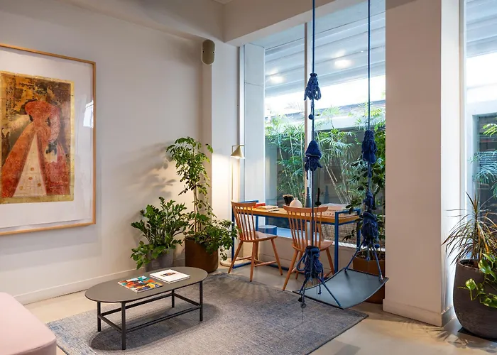 Artist - An Atlas Boutique