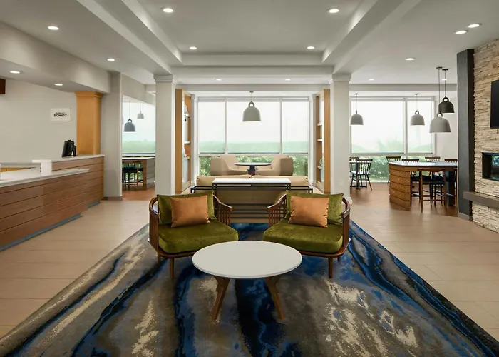Fairfield Inn & Suites By Marriott Oceanfront