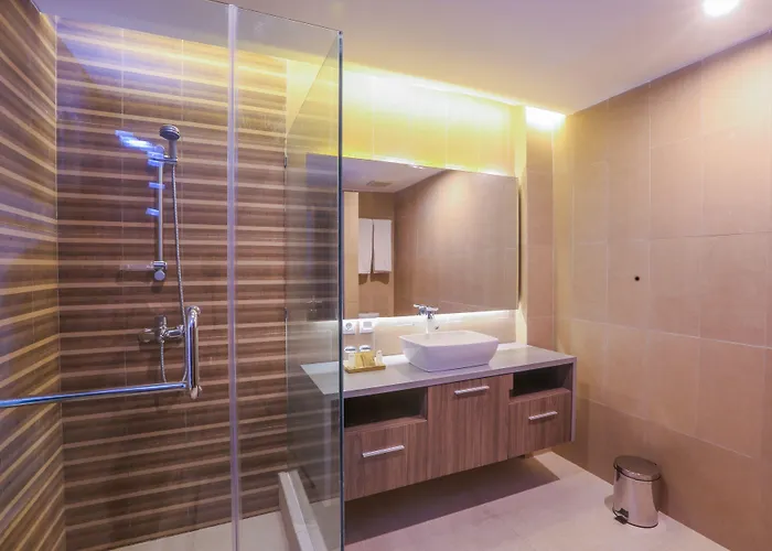 Canggu Dream Village Hotel And Suites