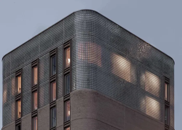 Buckle Street Studios by Locke, Aldgate