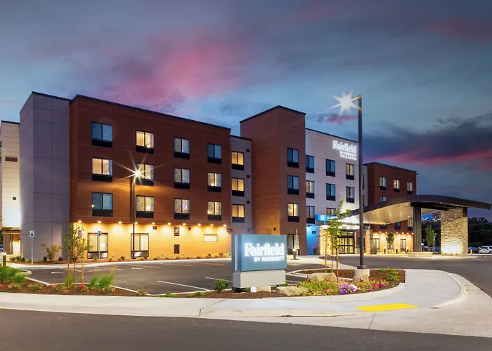Fairfield By Marriott Inn & Suites Medford