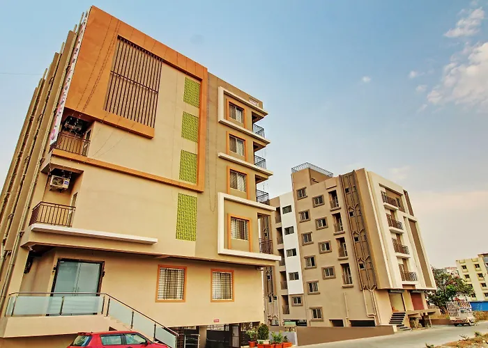 Trip to College Treebo Royal Imperio, Hinjewadi