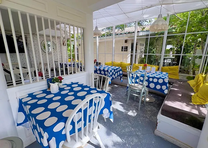 Green Gallery Beach Boutique Hotel