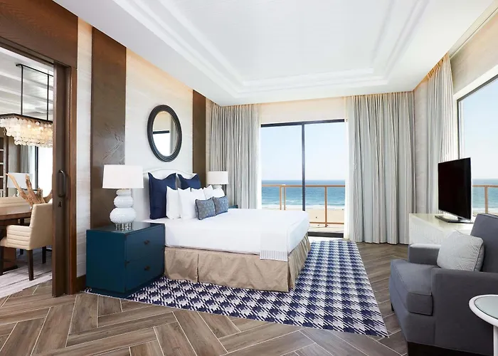 The Waterfront Beach Resort, A Hilton Hotel