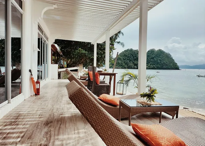 Orange Pearl Beach