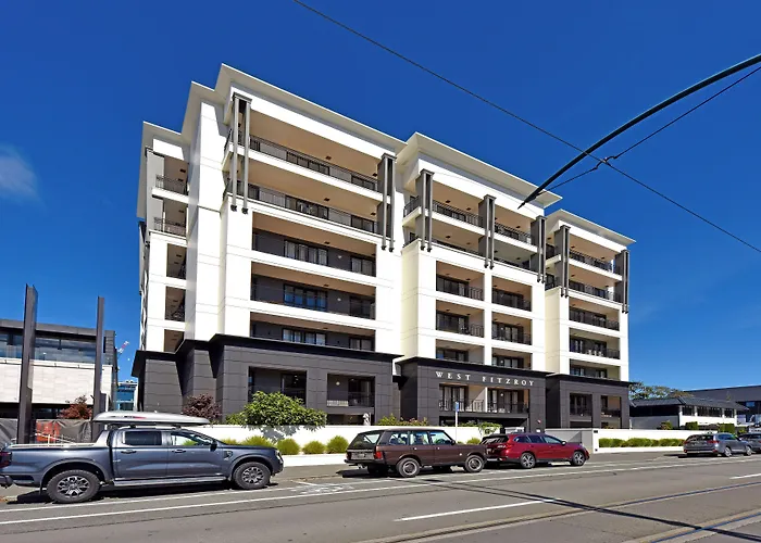 Hotels With Four Stars West Fitzroy Apartments