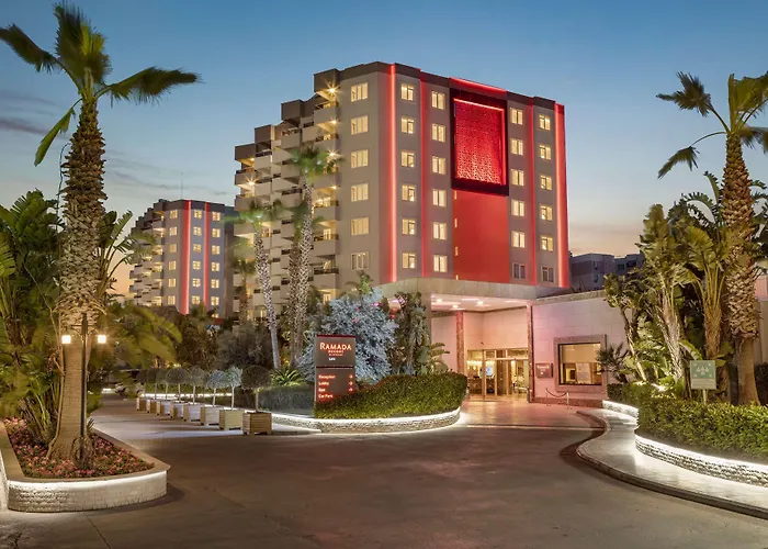 Ramada Resort By Wyndham Lara Romantik Hotel