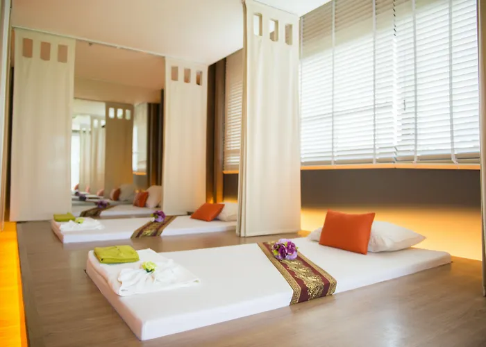 Summit Windmill Golf Suite Hotel At Suvarnabhumi