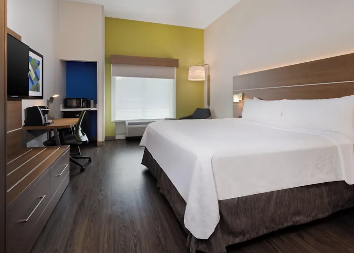 Holiday Inn Express Hotel & Suites Largo-Clearwater By Ihg