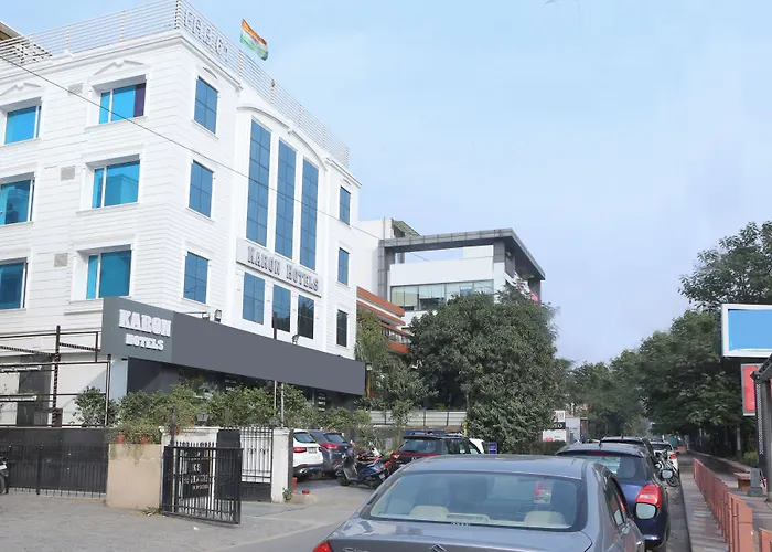 Karon Hotels - Lajpat Nagar