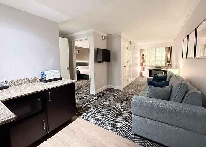 Design hotel Embassy Suites Los Angeles Glendale