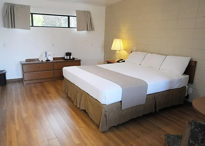 Ccbc Resort Hotel - A Gay Men'S Resort