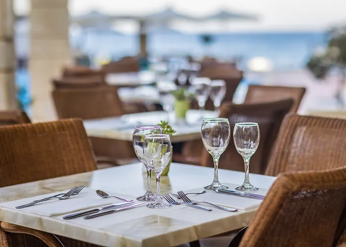 Giannoulis - Santa Marina Plaza (Adults Only)