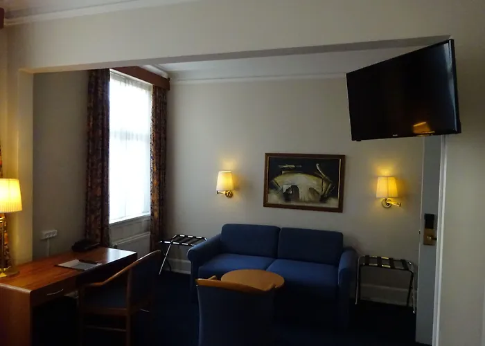 City Hotel Nebo