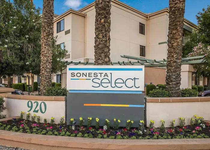 3 star hotels Sonesta Select Phoenix Chandler