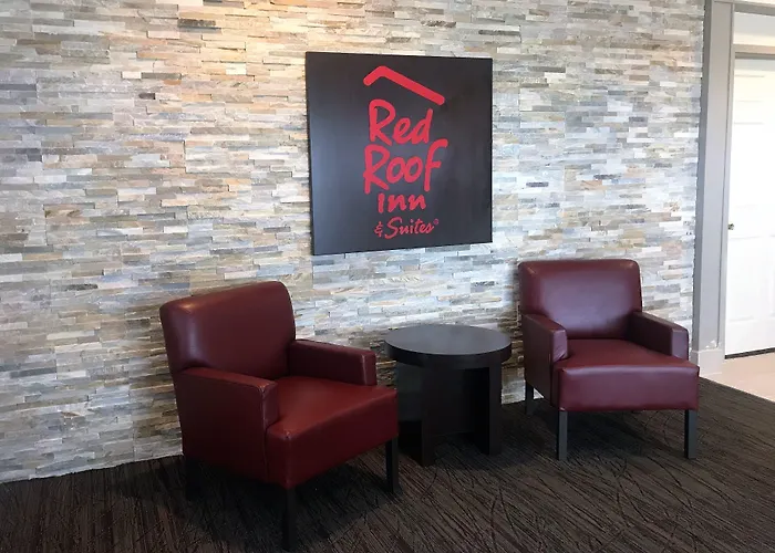 Red Roof Inn & Suites