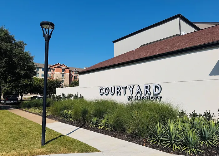 Courtyard By Marriott Waco