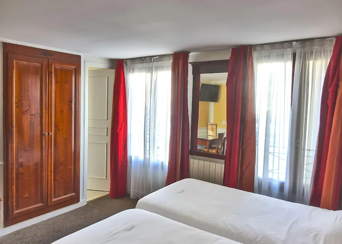 Kid friendly hotel Touring Opera