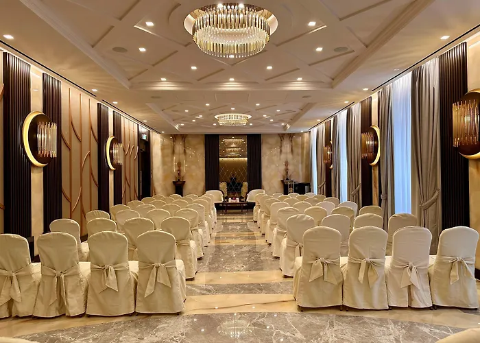 Hotel Bristol Palace
