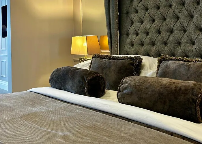 Killarney Oaks Hotel