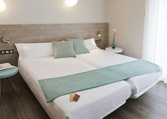 Y Aparthotel Dos Rios