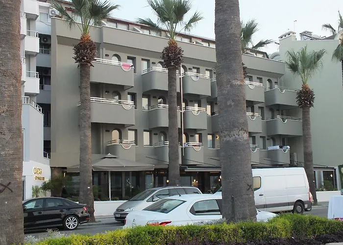Candan Citybeach Hotel